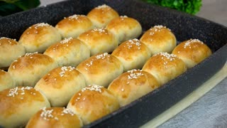 Каждый день пеку, а такие  Пухлячки чаще всего. Уж очень вкусные они получаются!